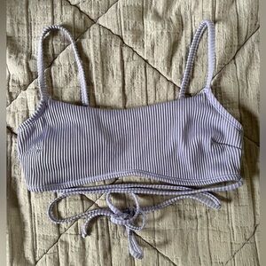Hollister Wrap Scoop Bikini Top in light purple size medium